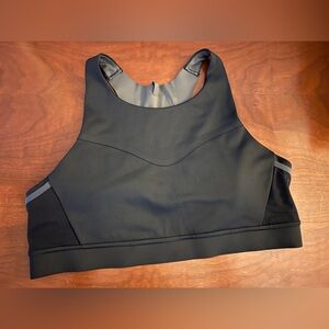 Black and Grey Brooks Drive pocket Running Sports Bra 38C